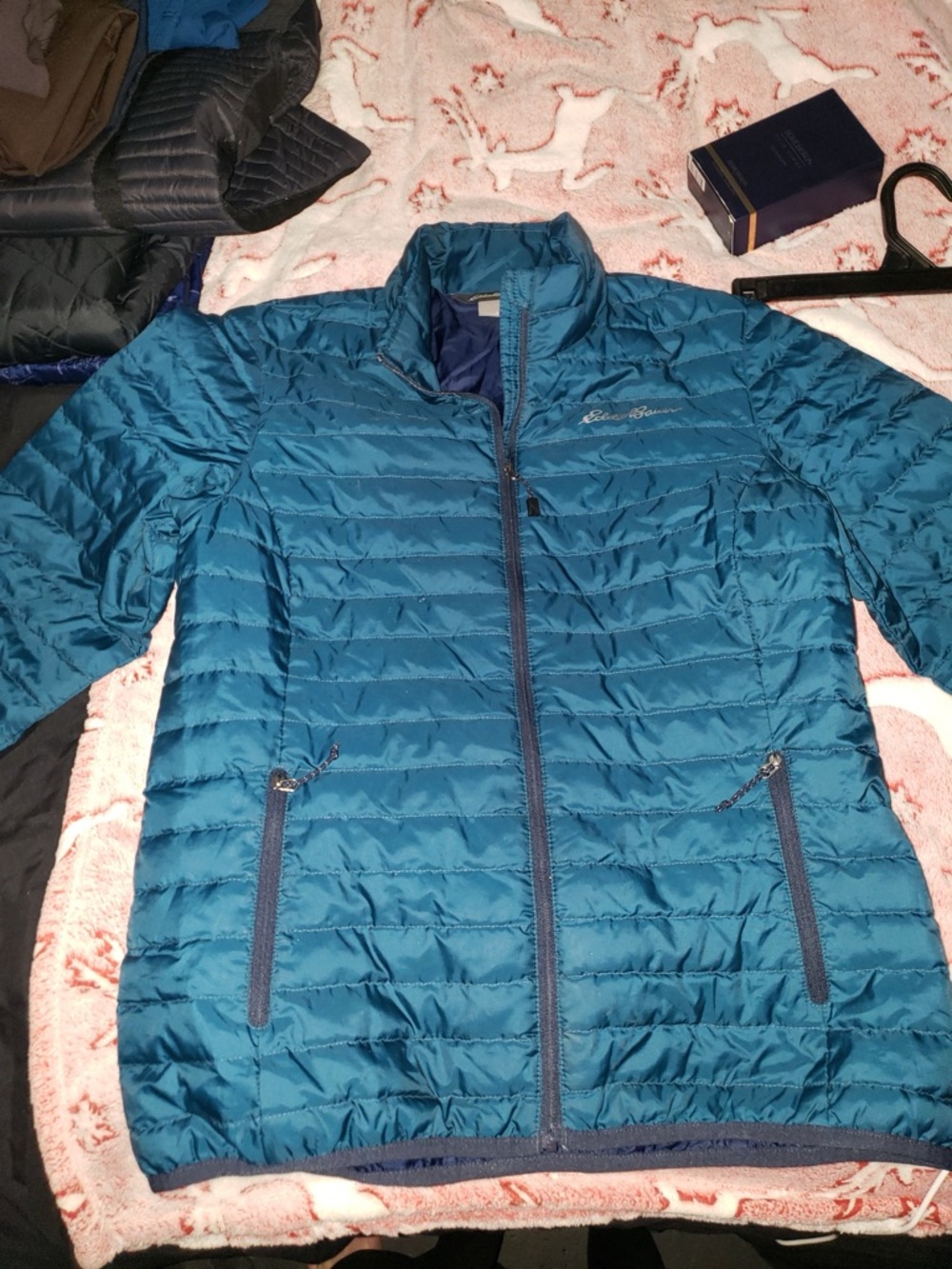 Eddie Bauer Navy and Teal Lightweight Quilted Jacket